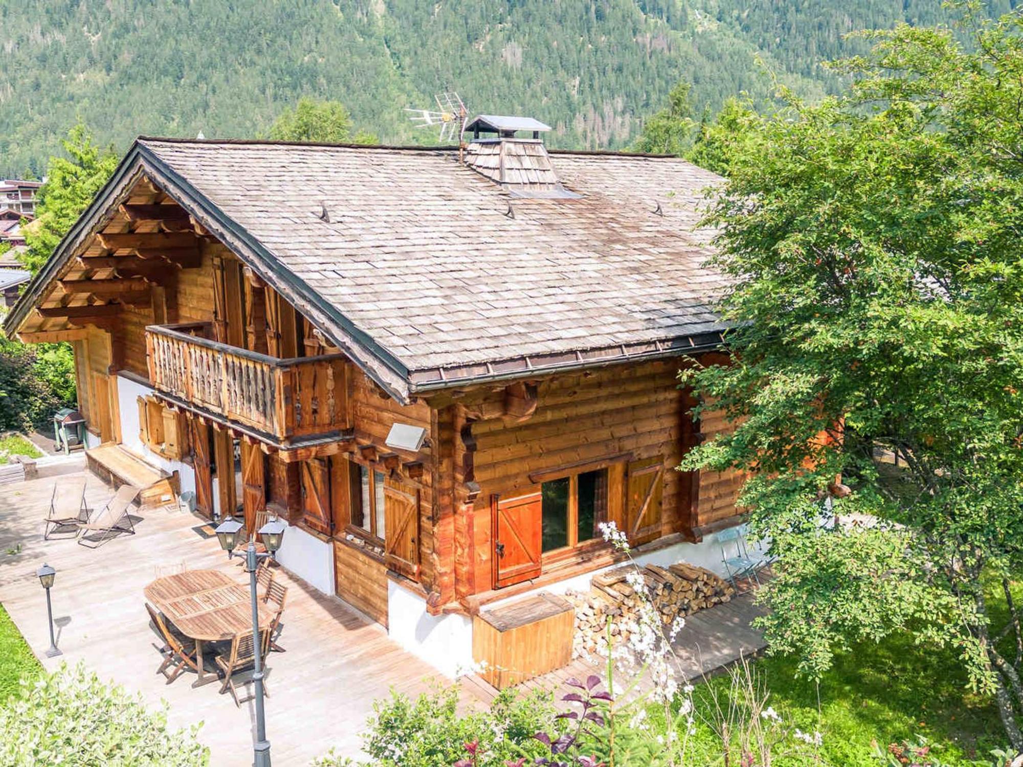 Chalet 4 Etoiles Avec Wifi Et Parking Proche Du Centre A - Fr-1-343-224 Chamonix